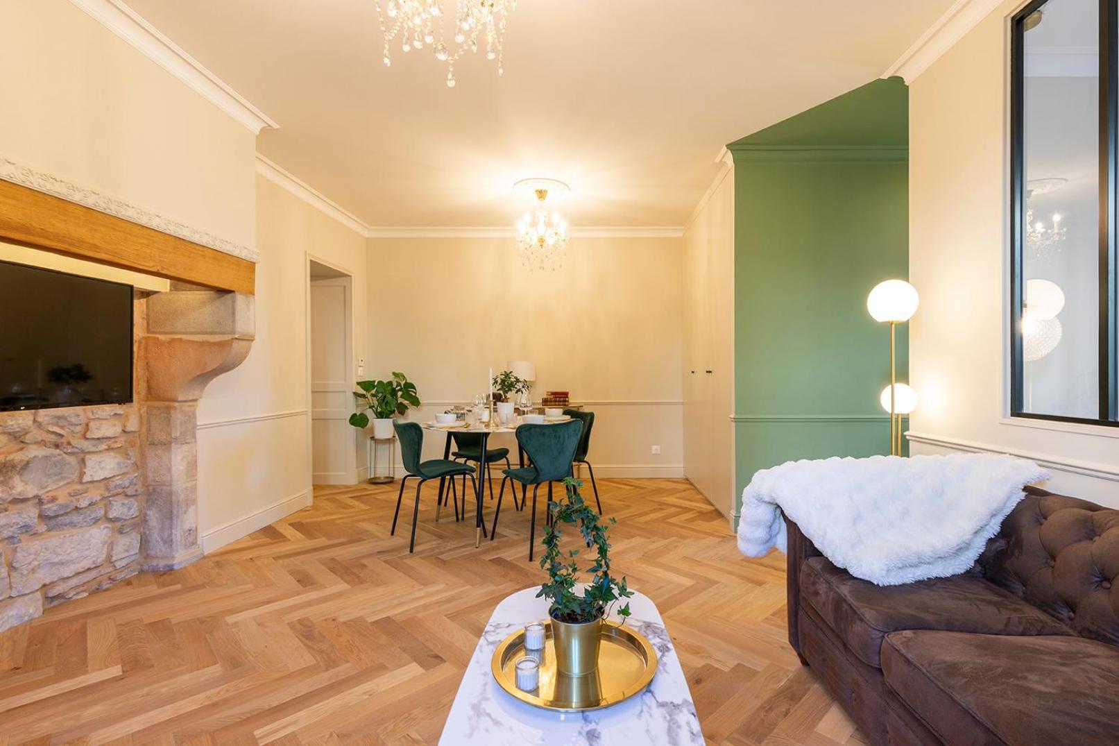 Chateau De Souhy Urcuit Room photo