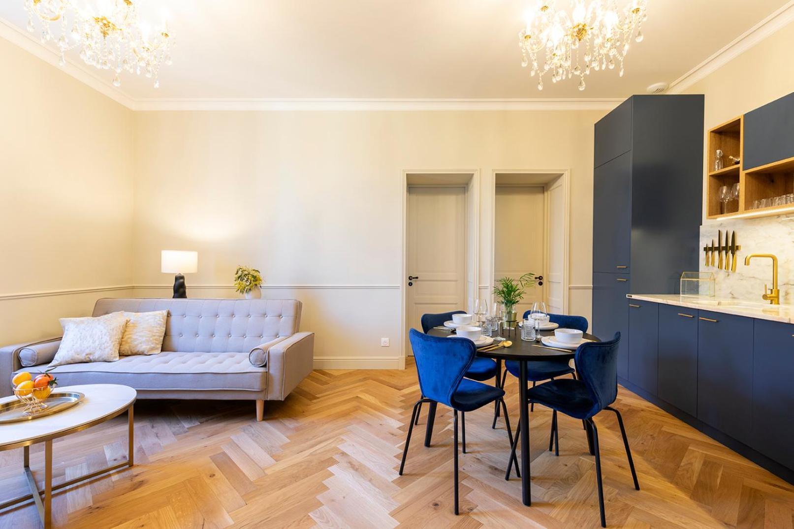 Chateau De Souhy Urcuit Room photo